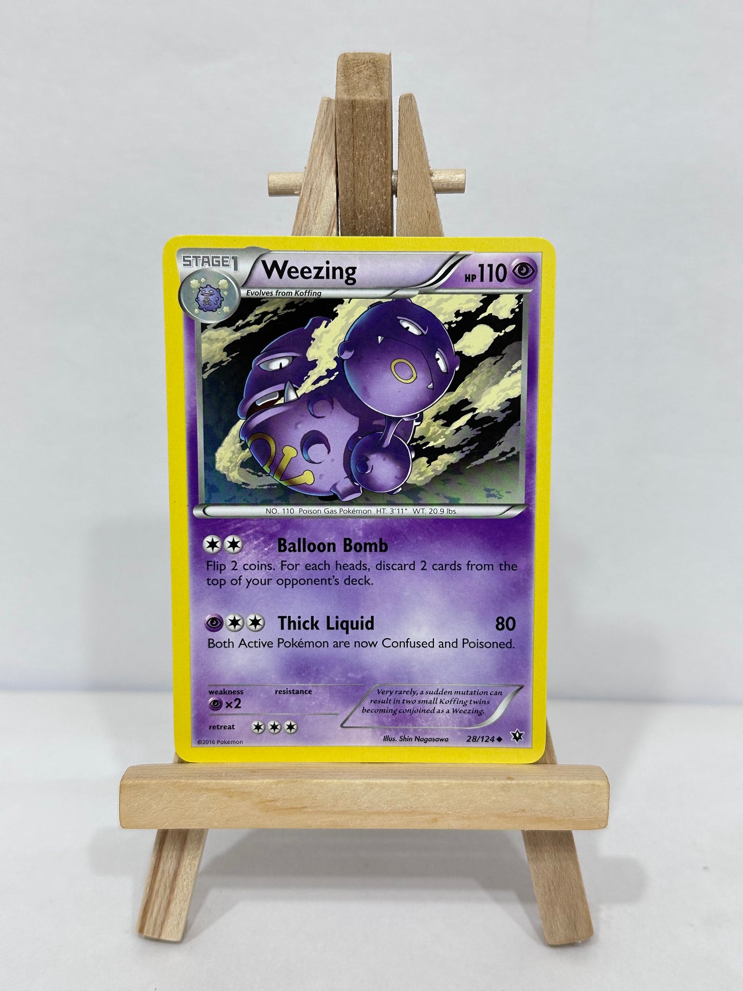 Weezing (Fates Collide)