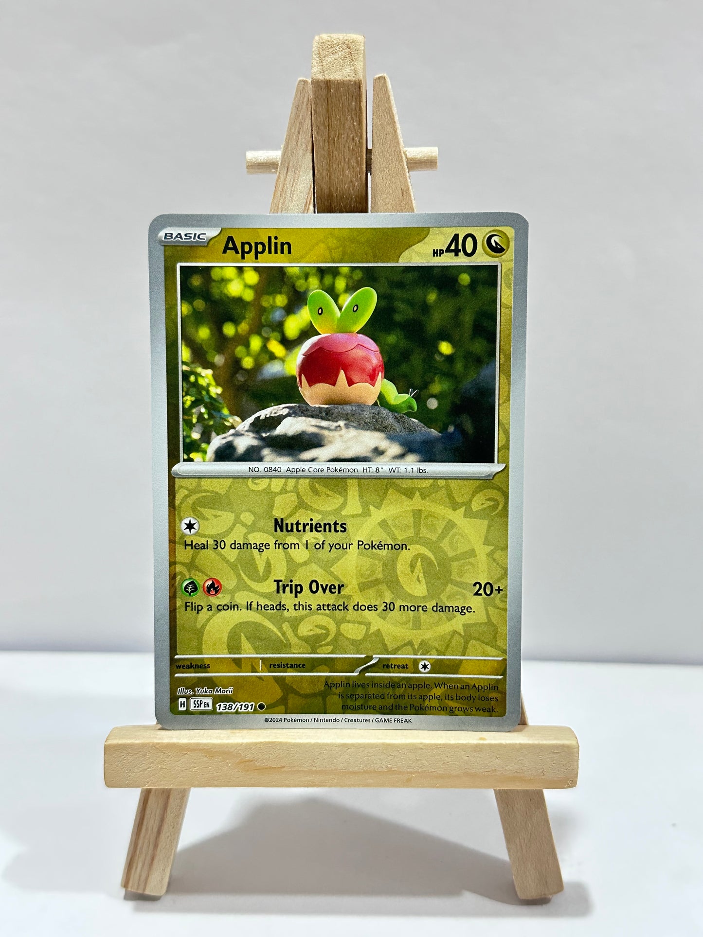 Applin (SV Surging Sparks)