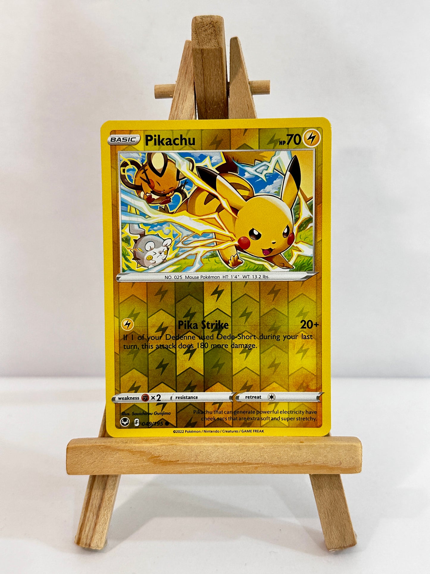 Pikachu 049/195 (SWSH Silver Tempest) Reverse Holo