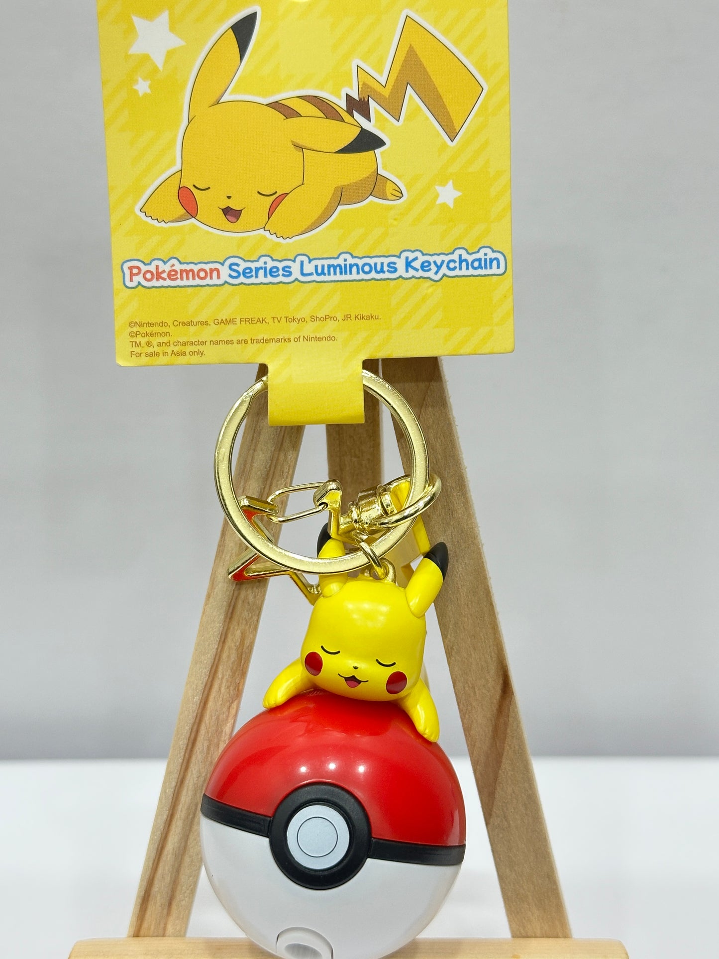 Pikachu Luminous Keychain (Pokémon Asia)