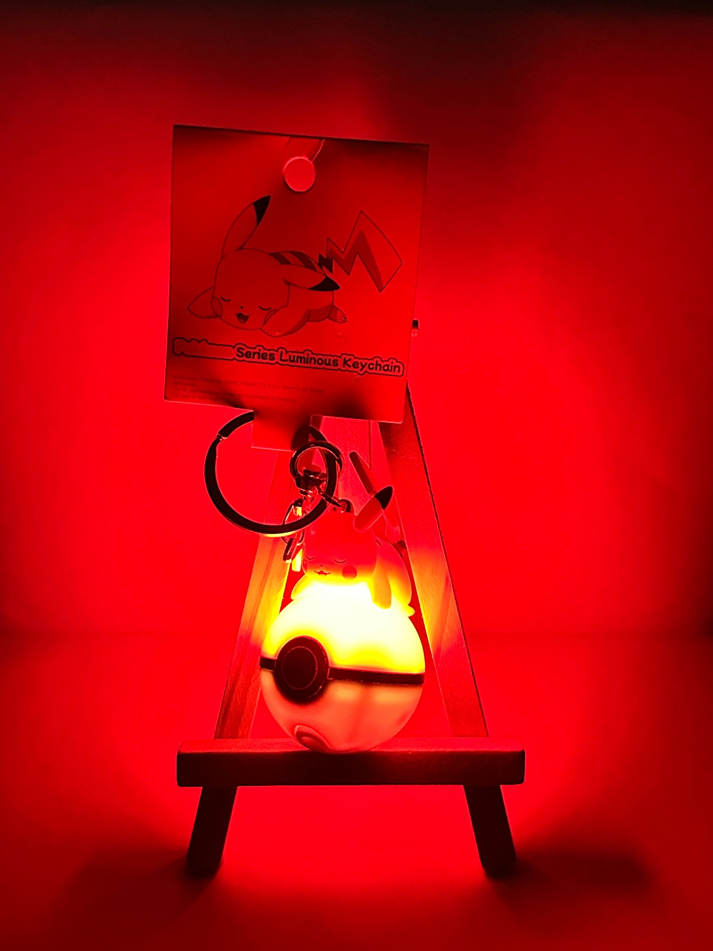 Pikachu Luminous Keychain (Pokémon Asia)
