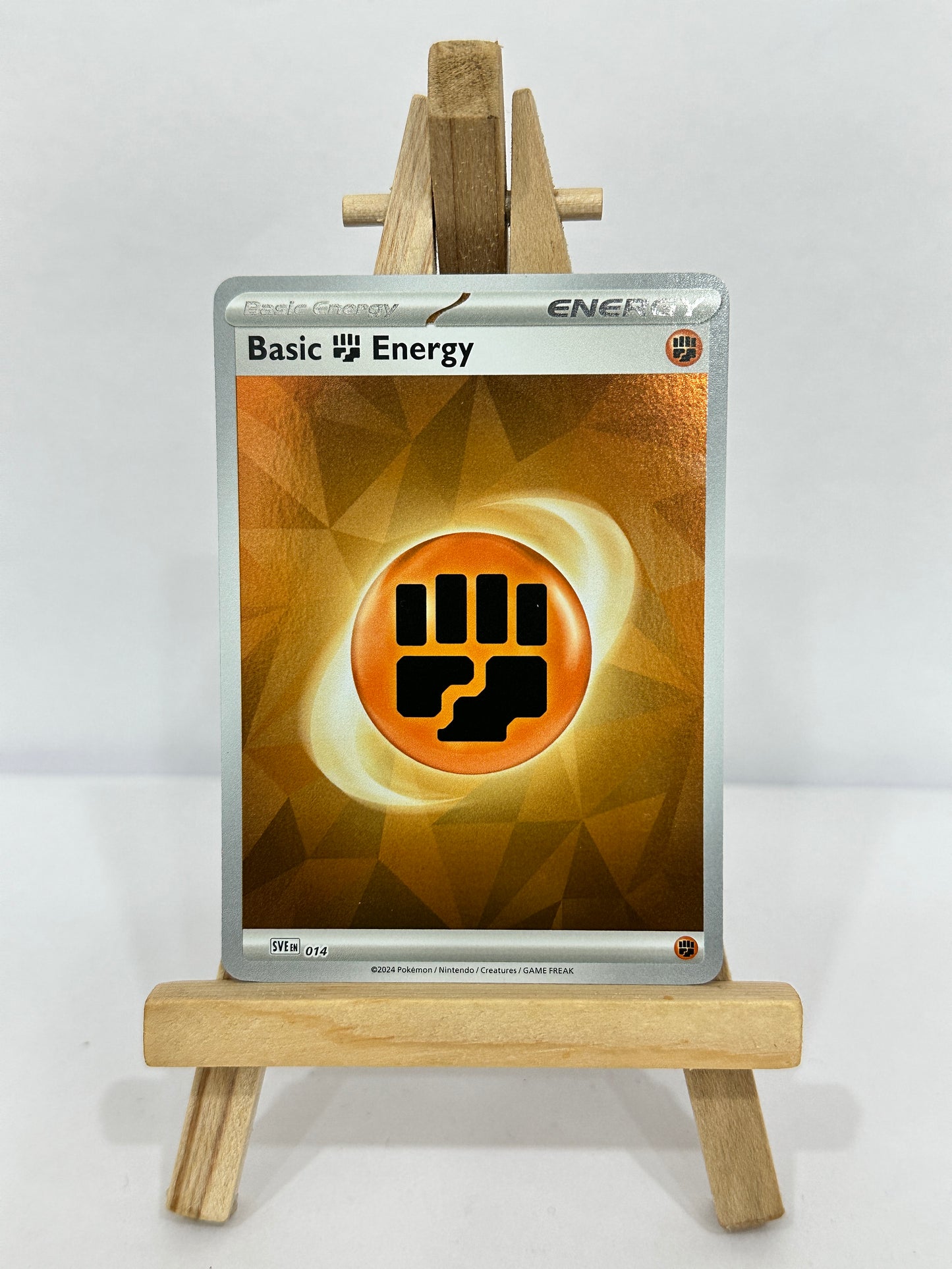 Fighting Energy (SV) Reverse Holo