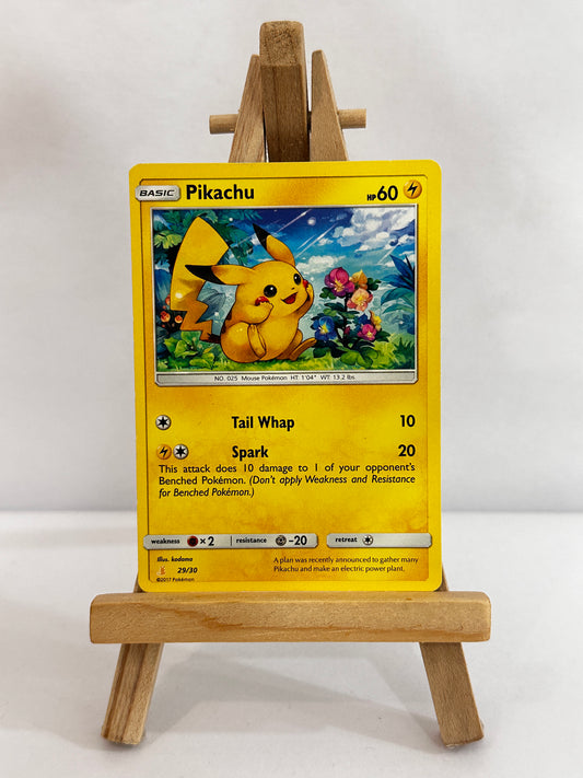 Pikachu 29/30 (Sun & Moon Trainer Kit)
