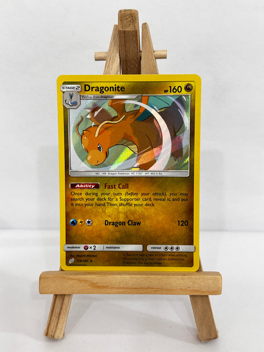 Dragonite 119/181 (SM Team Up) Holo