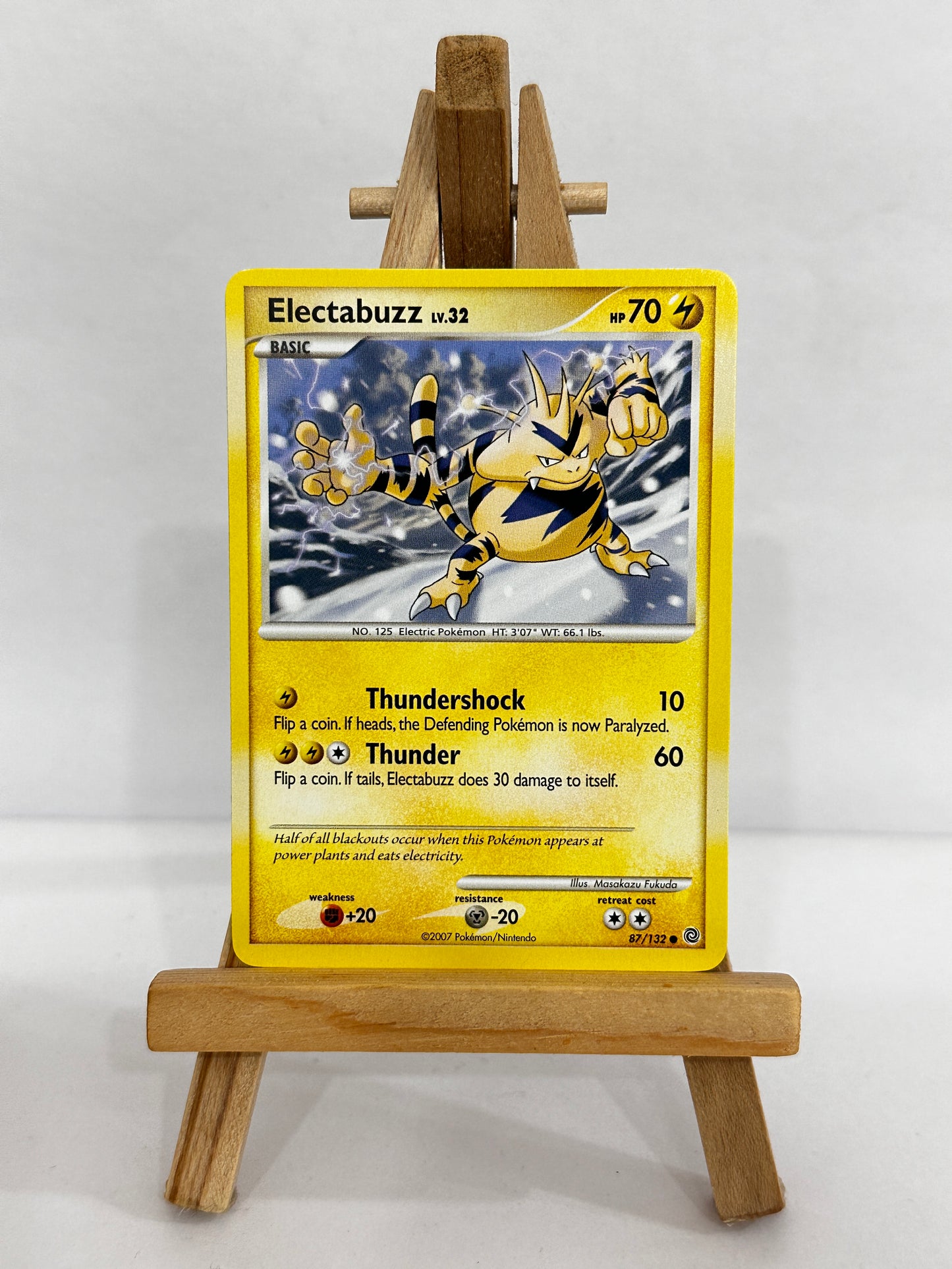 Electabuzz LV.32 (DP Secret Wonders)