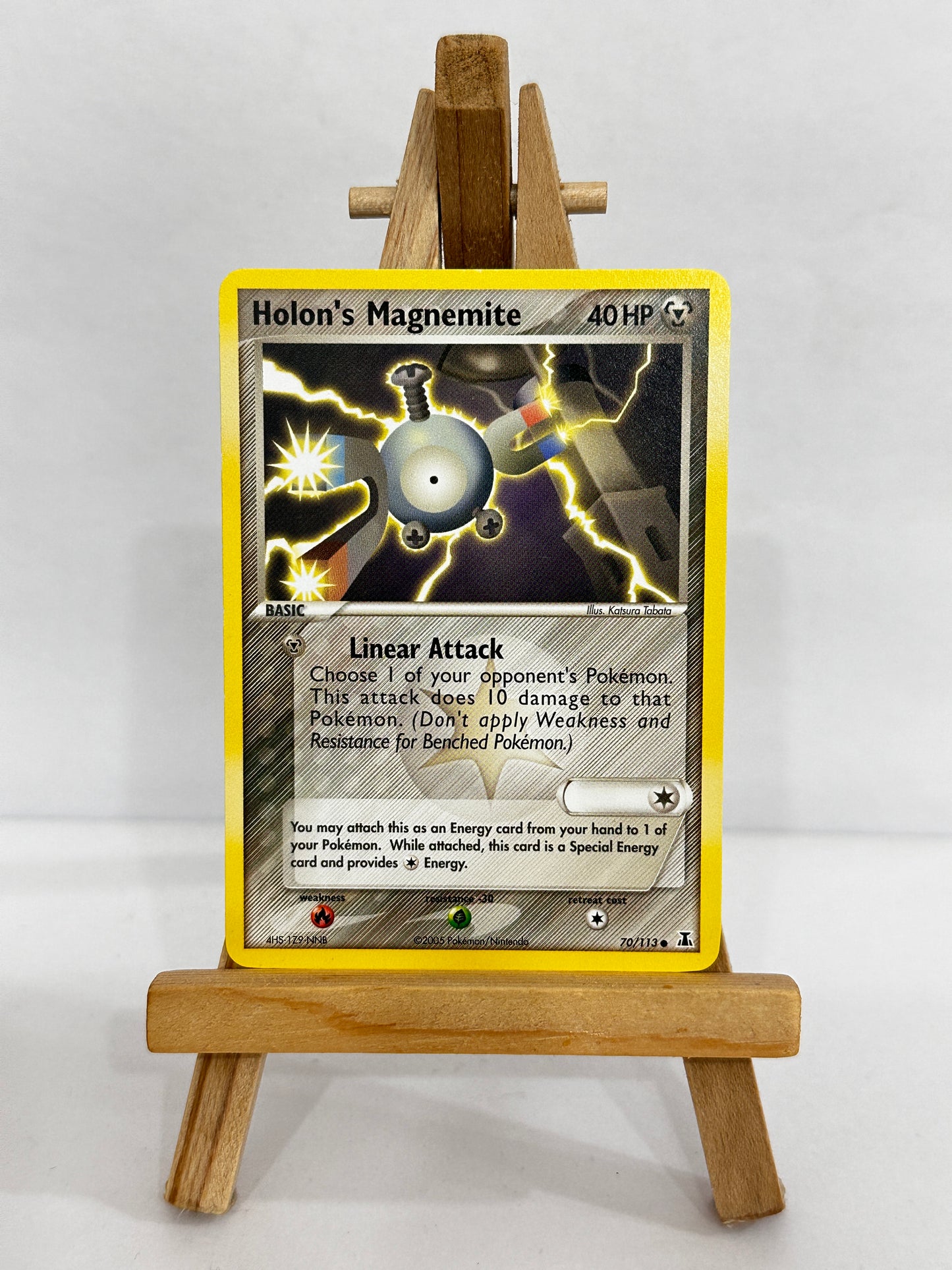Holon’s Magmemite (EX Delta Species)